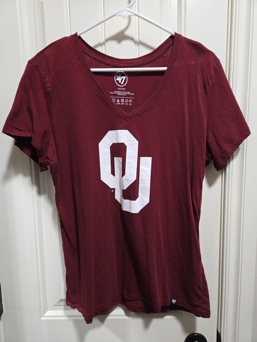 '47 Oklahoma Sooners OU Logo V-Neck T-Shirt Women's XL Crimson